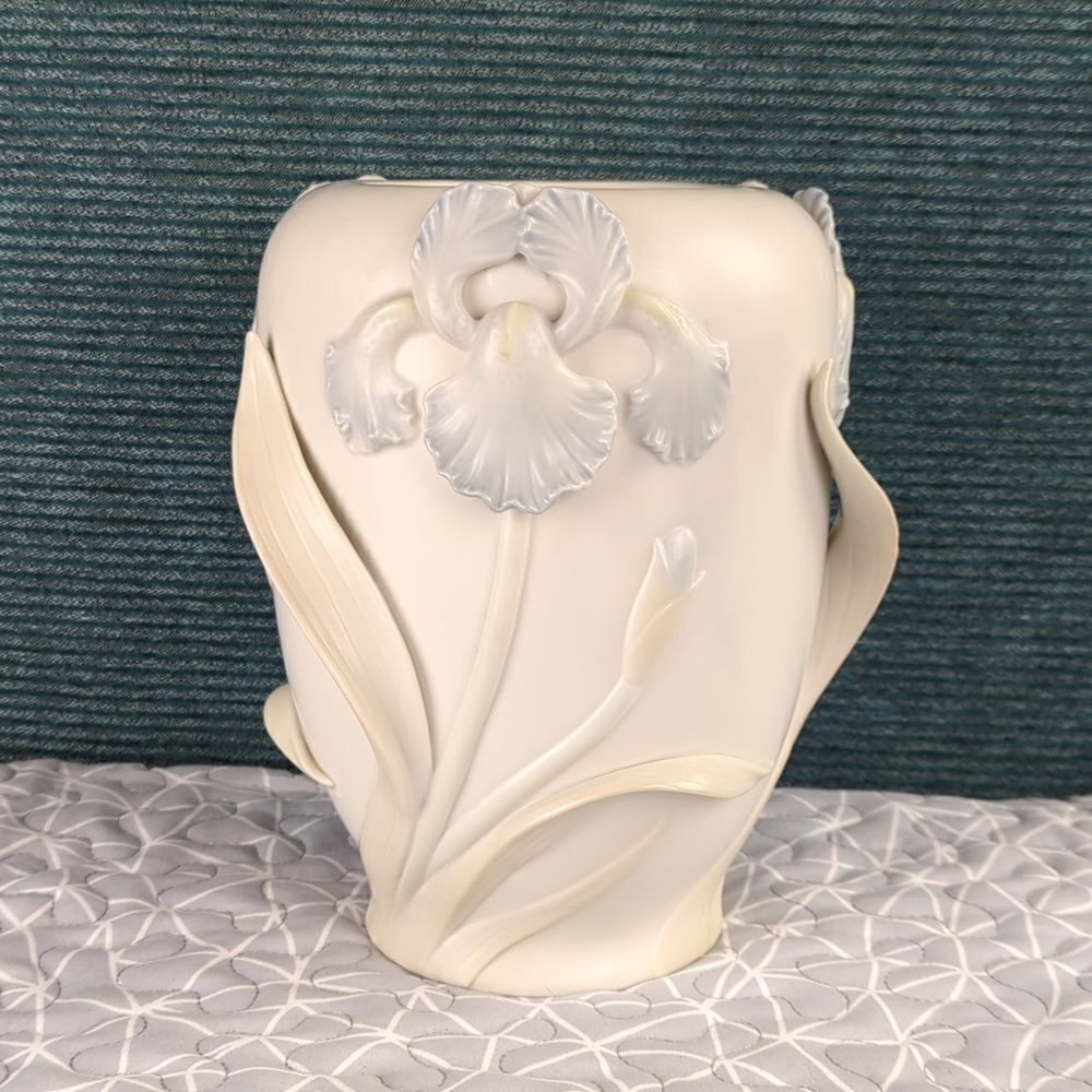 Vintage Fitz & Floyd 3-D Blue Iris Ceramic Vase, Marked F. F. 1982